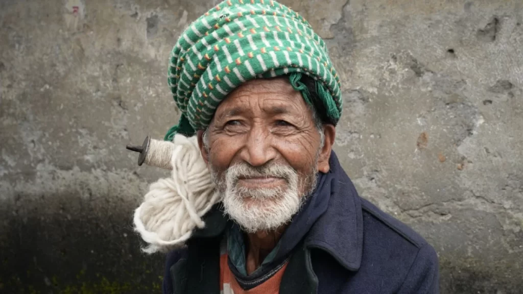 farmar making dhaga